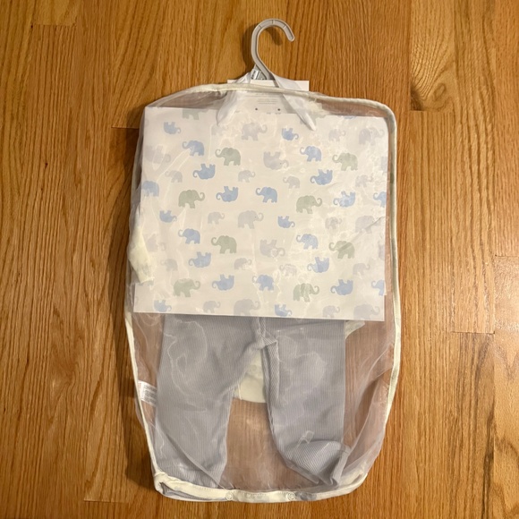 Kyle + Deena 7 Piece Baby Boy Gift Set - Picture 4 of 4